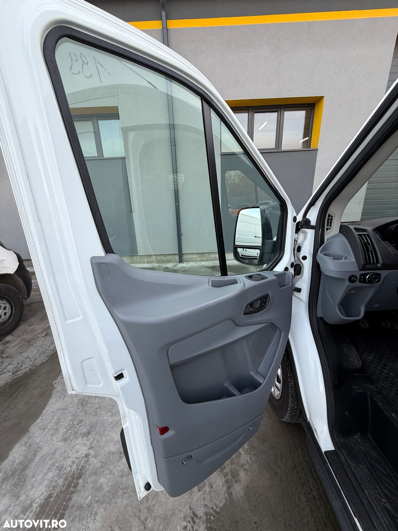 Ford TRANSIT - 13