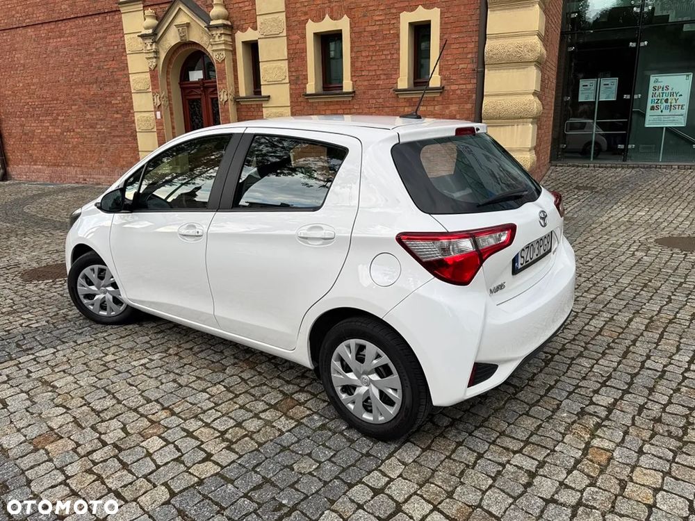 Toyota Yaris - 5