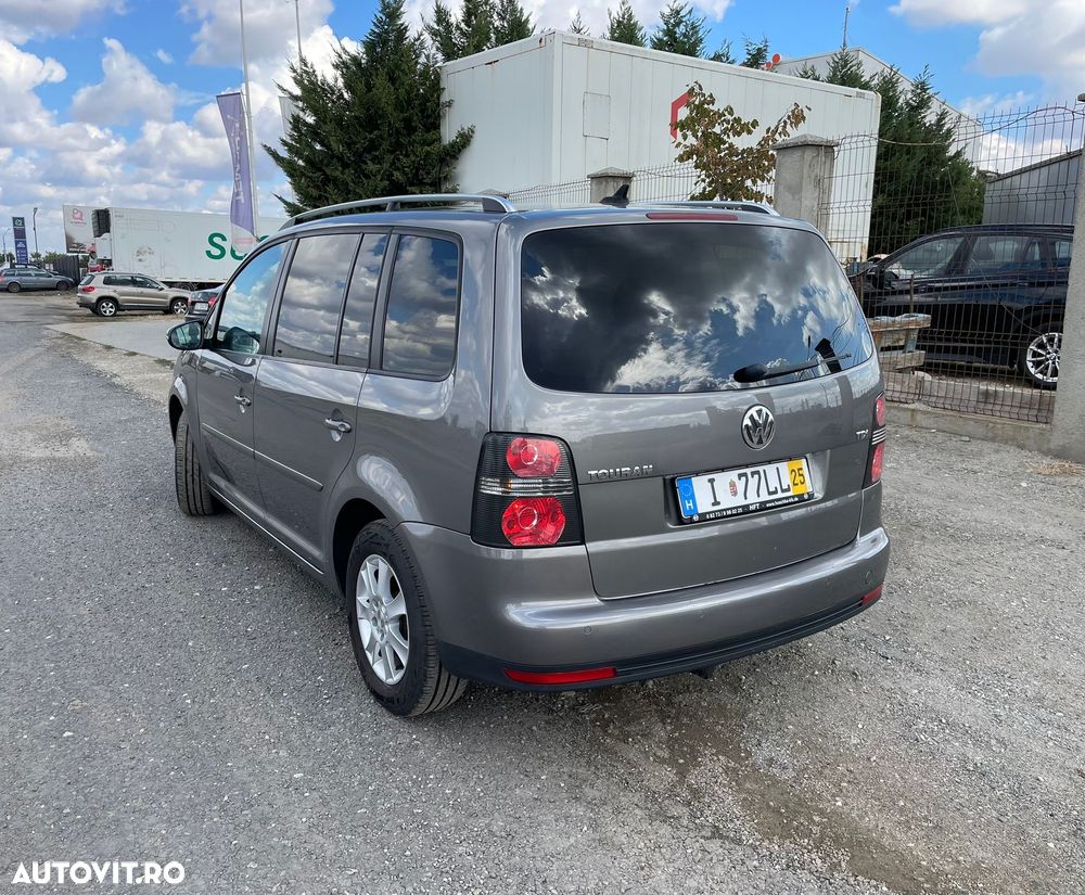 Volkswagen Touran 1.9 TDI DPF Blue Motion Freestyle - 4
