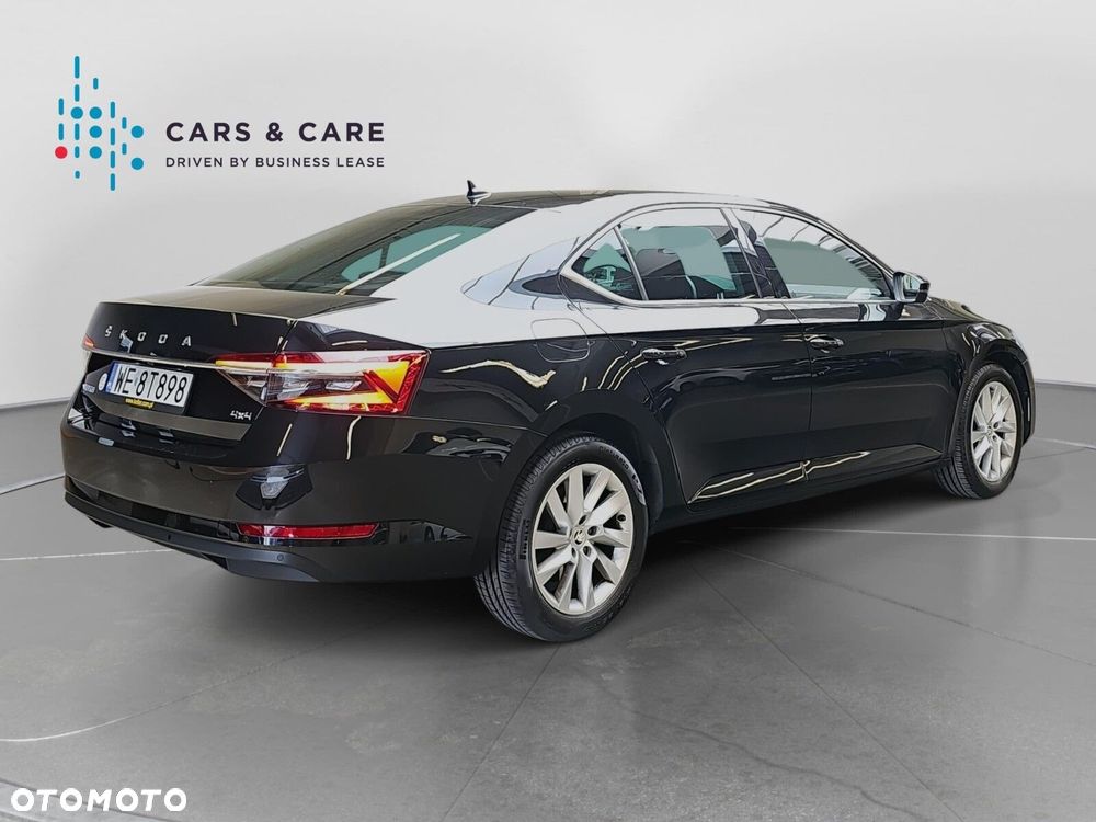 Skoda Superb 2.0 TDI SCR 4x4 Style DSG - 24