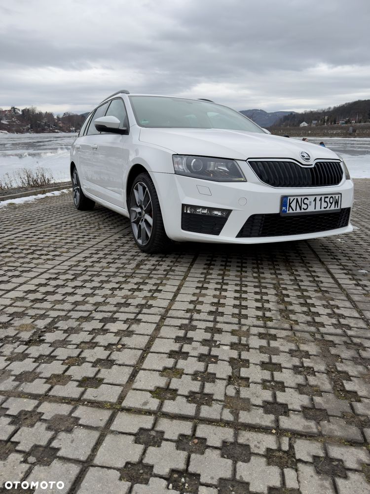 Skoda Octavia 2.0 TDI DSG RS - 3