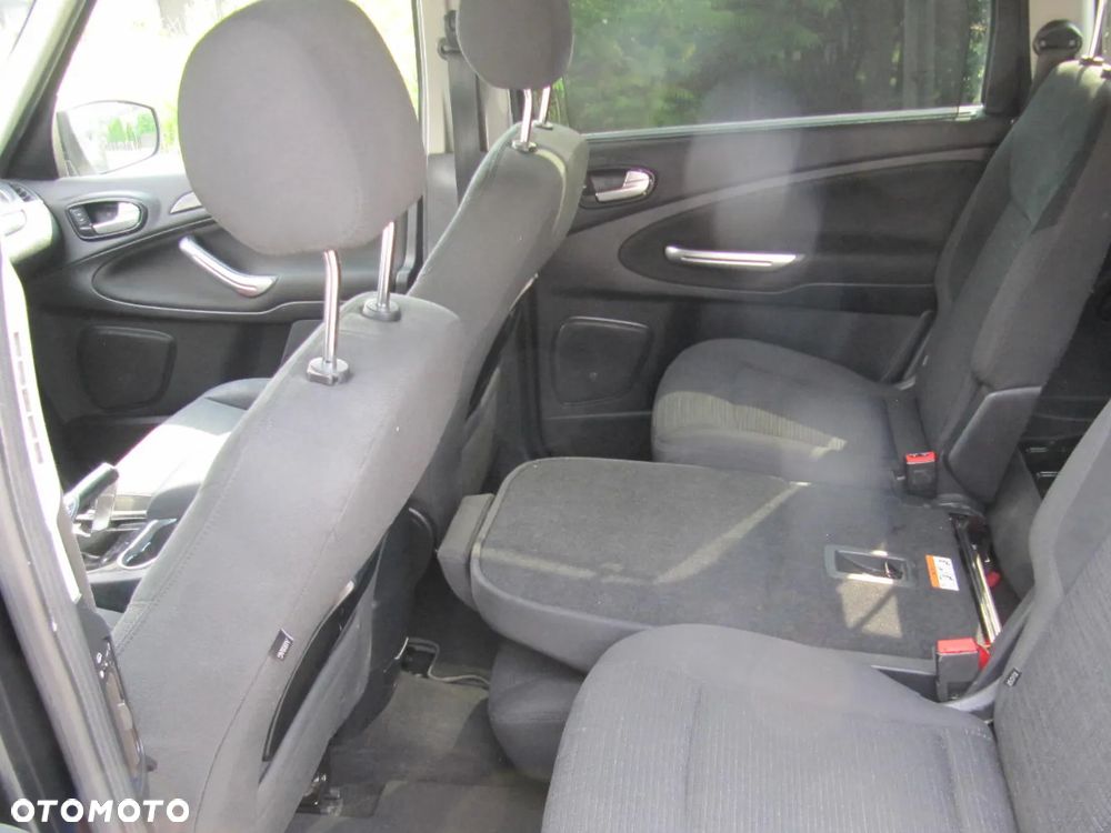 Ford Galaxy 2.0 TDCi Ghia - 7