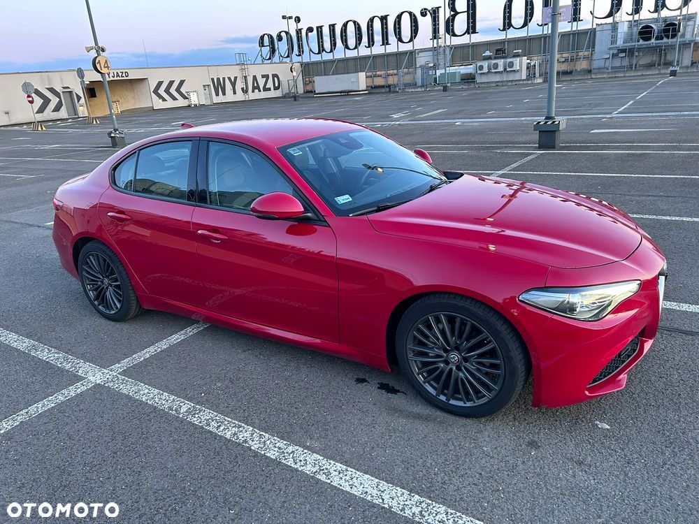 Alfa Romeo Giulia 2.0 Turbo Business - 2