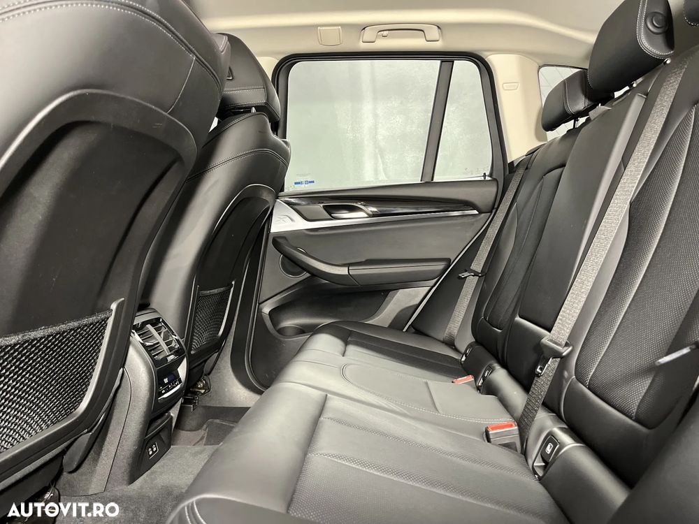BMW X3 2021 — imagine 13