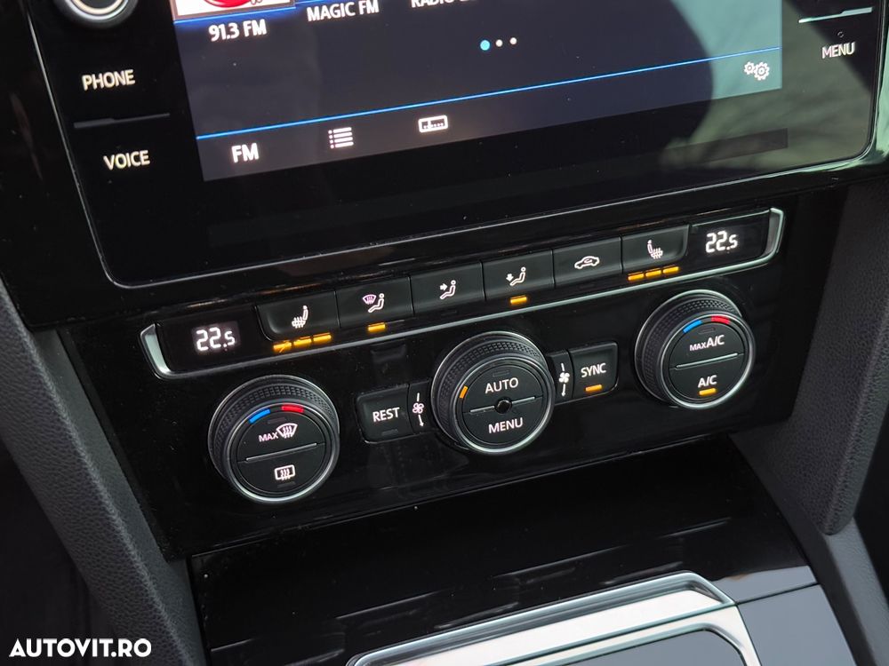 Volkswagen Passat Variant 2.0 TDI DSG R Executive - 18