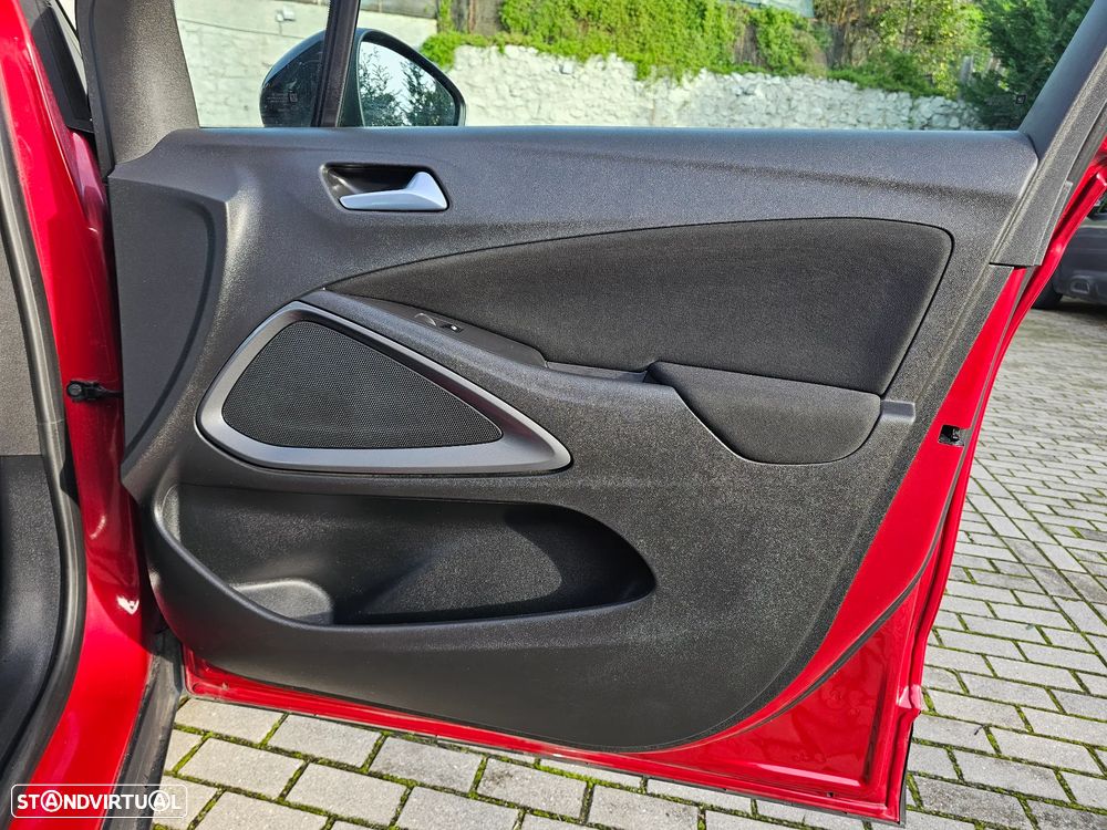 Opel Crossland X 1.2 T Innovation - 19