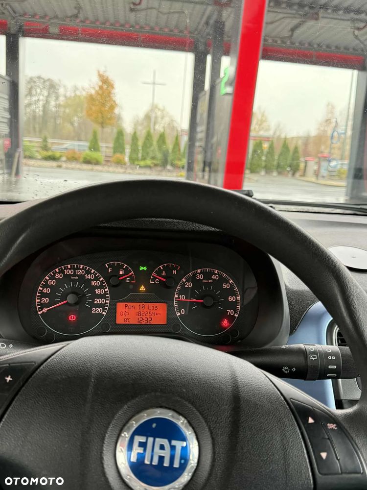 Fiat Grande Punto 1.4 8V Dynamic - 4