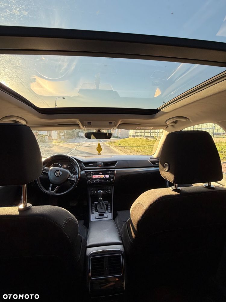 Skoda Superb 1.6 TDI DSG Style - 6