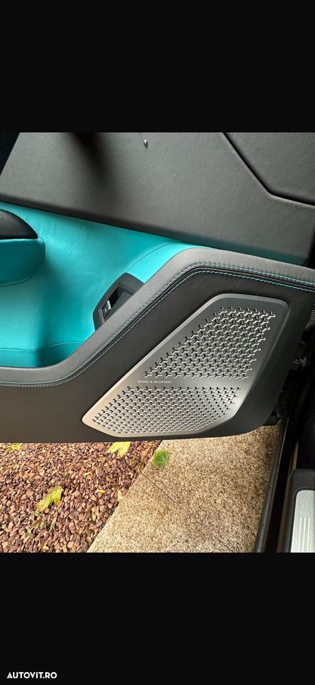 Lamborghini URUS - 11