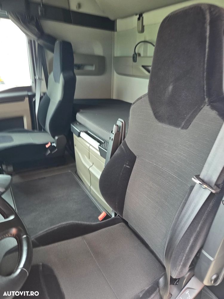 MAN TGX 18.510, 2023,126.353, AUTOMATA+RETARDER, 2 paturi, Cab inalta si lata cu SPOILERE, KIT BASCULARE, FRIGIDER, rulata in GERMANIA, Carte Identitate RAR, rezervor 600l aluminiu, volan piele, CA NOU, posibilitate leasing 4 ani-PROMOTIE 66.900 EUR+Tva - 19