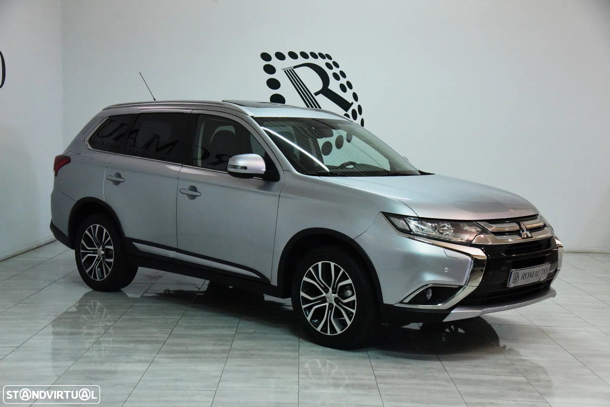 Mitsubishi Outlander 2.2 DI-D Intense+ - 4