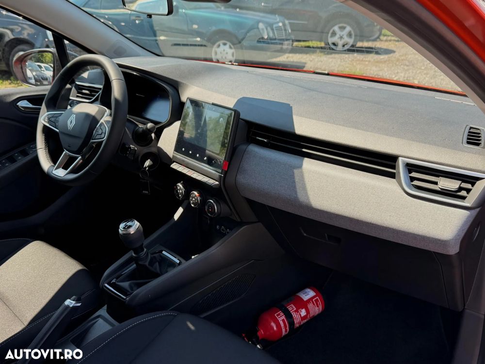 Renault Clio - 12