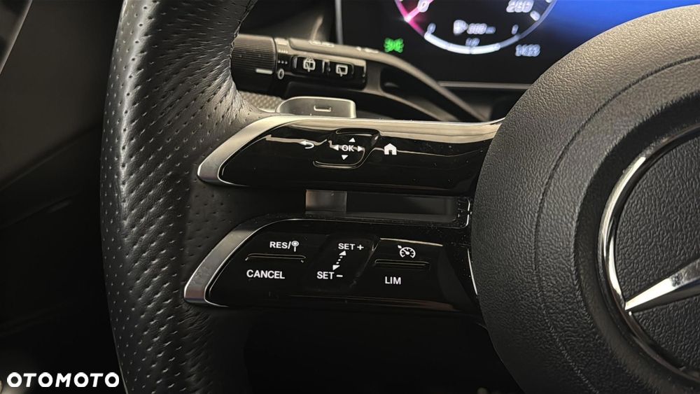 Mercedes-Benz GLC 200 4Matic 9G-TRONIC Edition AMG Line - 25