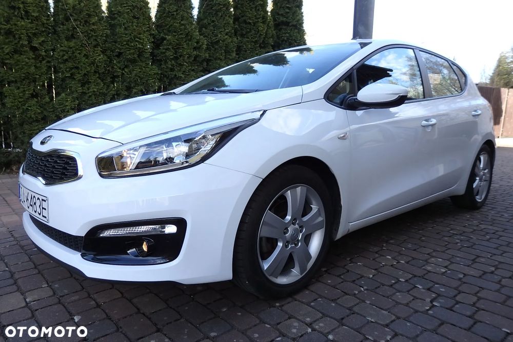 Kia Ceed - 29