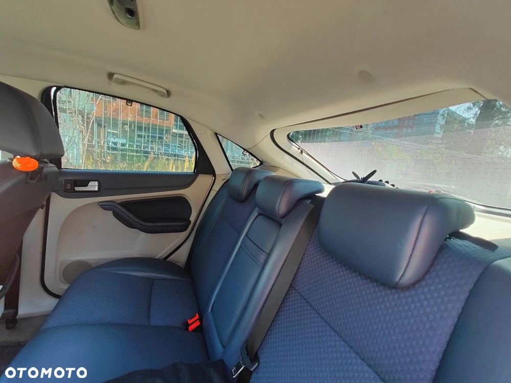 Ford Focus 2.0 Sport - 10