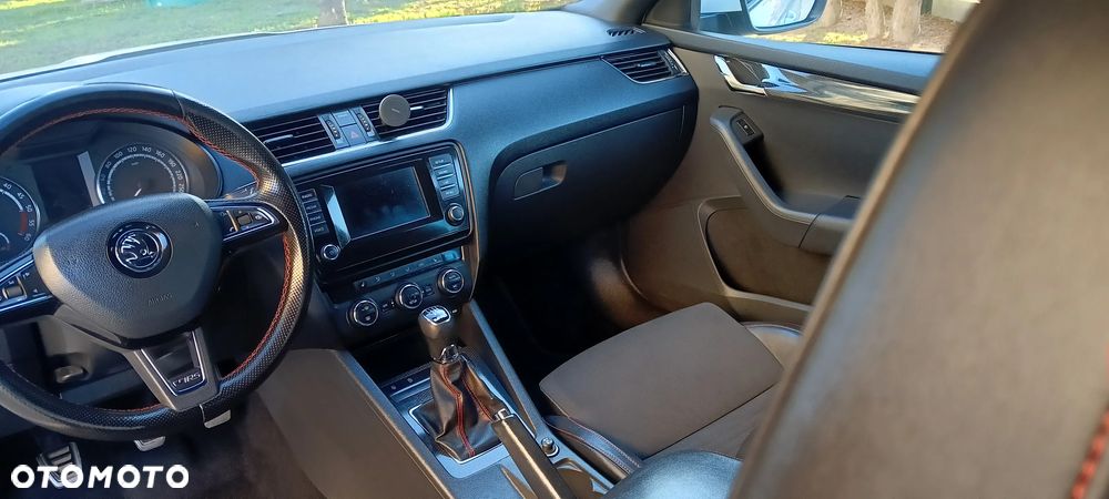 Skoda Octavia 2.0 TDI RS - 4