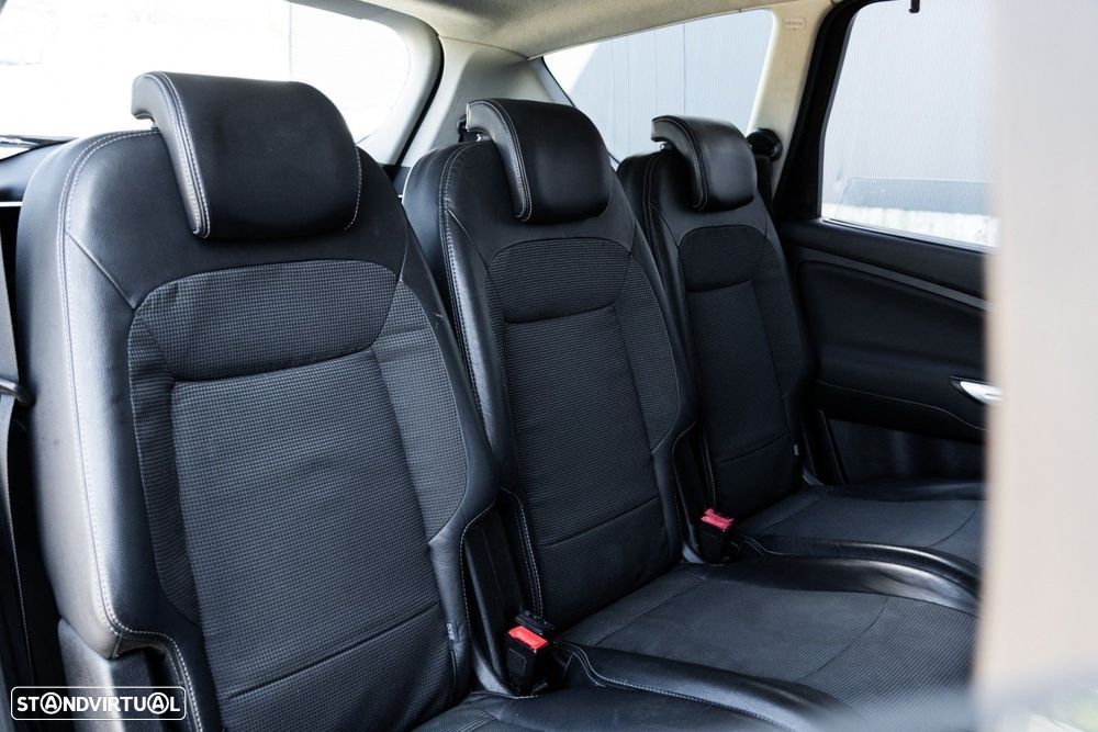 Ford S-Max 1.8 TDCi Titanium 7L - 20