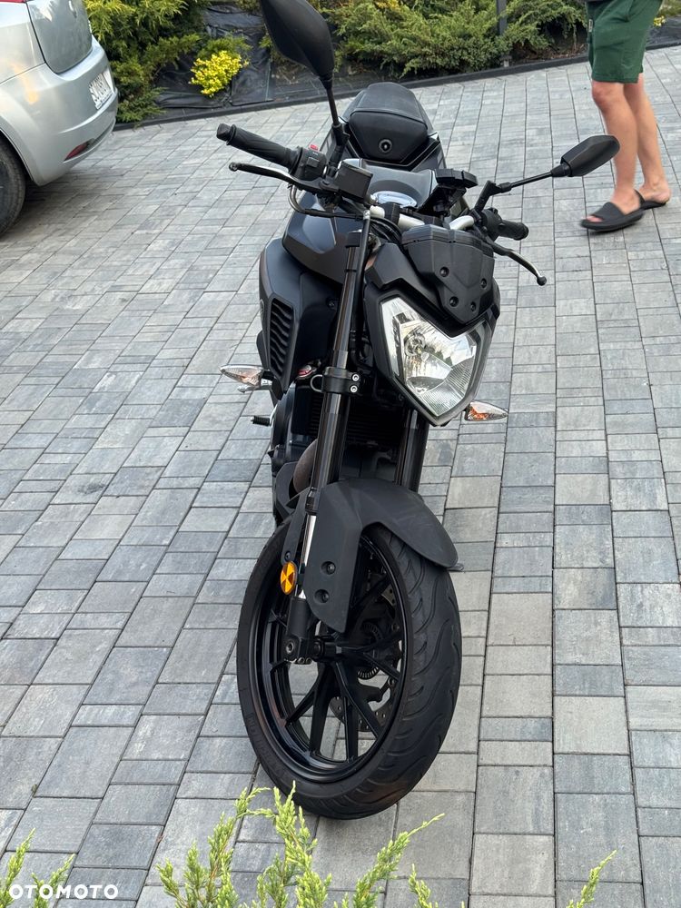 Yamaha MT - 5