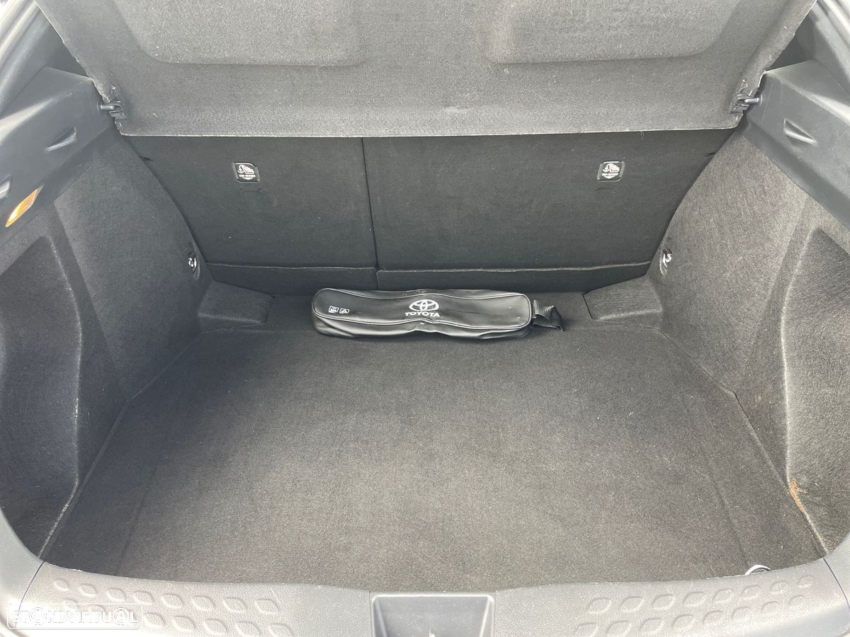 Toyota C-HR 1.8 HSD Comfort+P.Style - 10