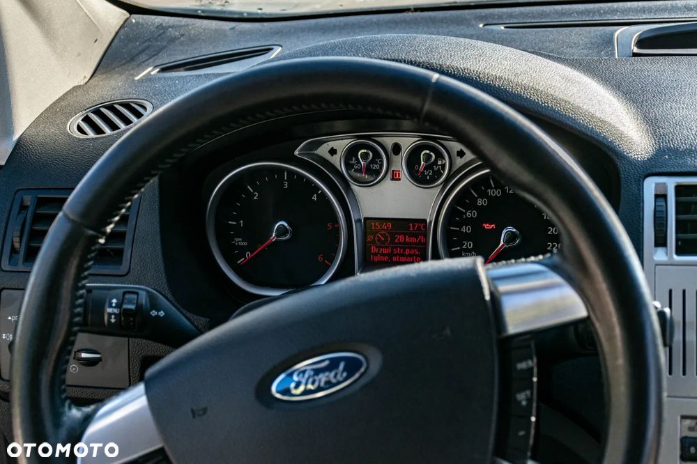 Ford Kuga - 7