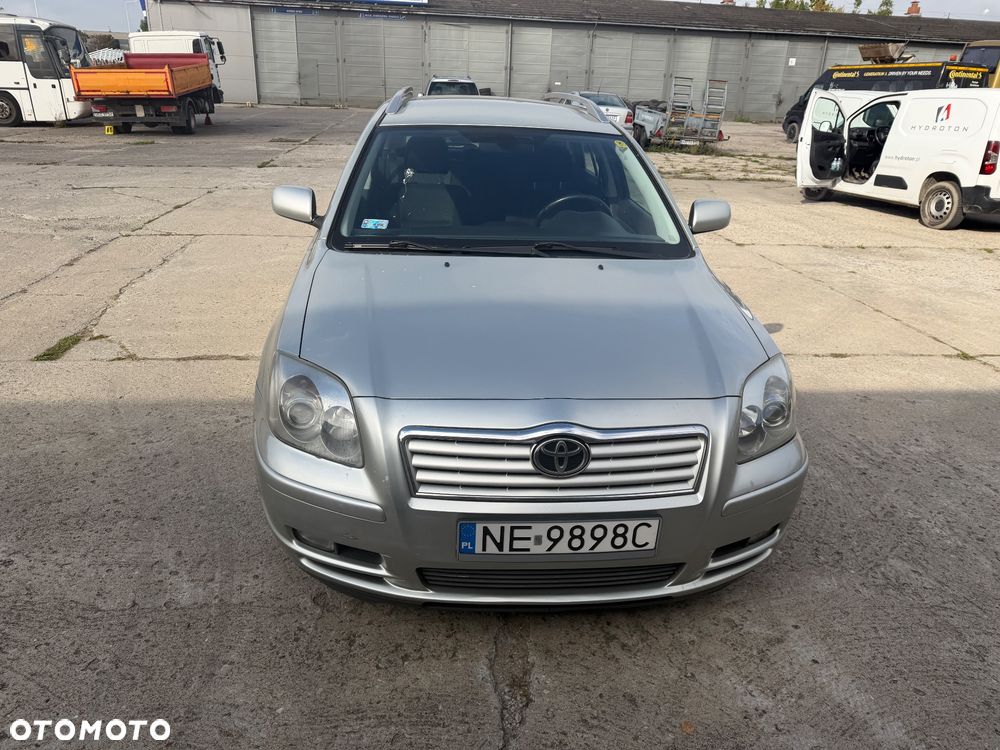 Toyota Avensis - 5