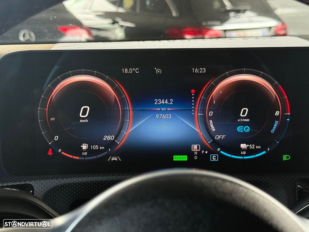 Mercedes-Benz A 250 e AMG Line - 48