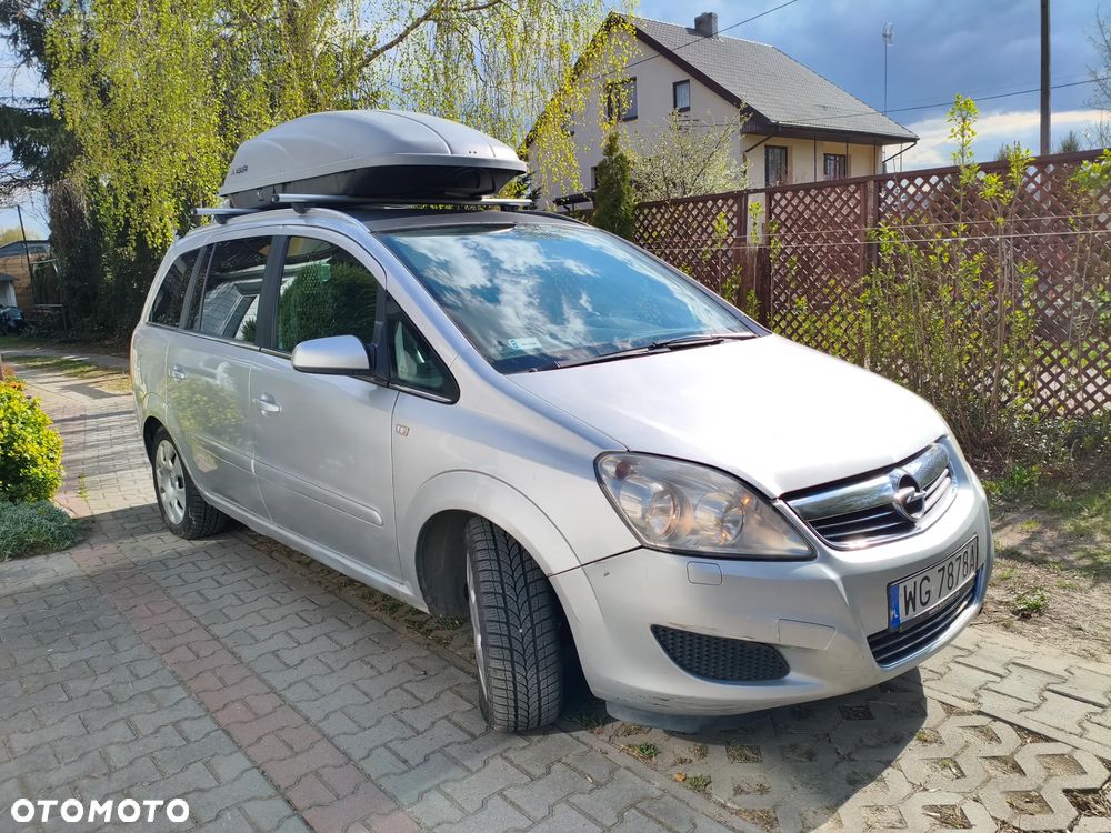 Opel Zafira - 2