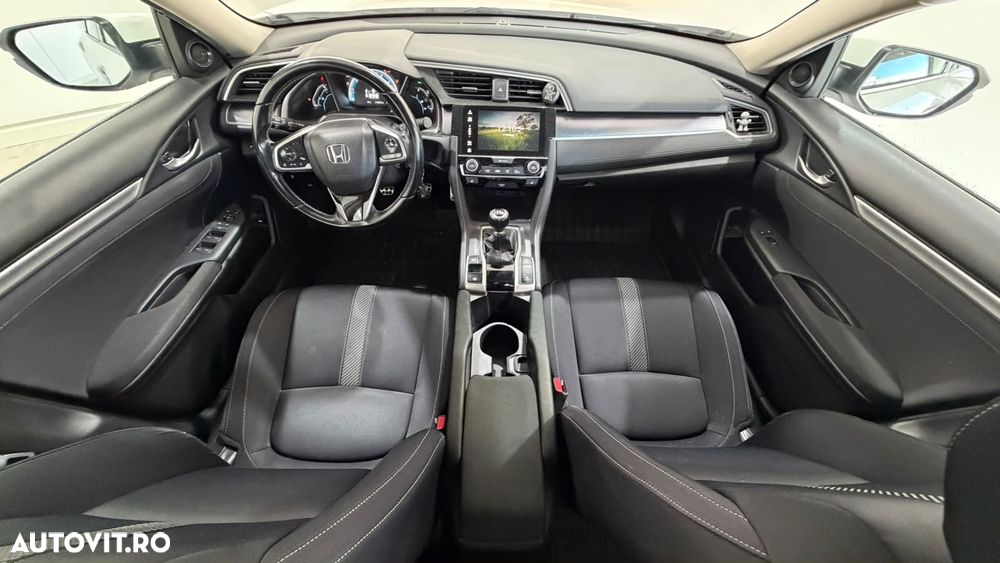 Honda Civic 1.5 VTEC Turbo Elegance Navi - 11