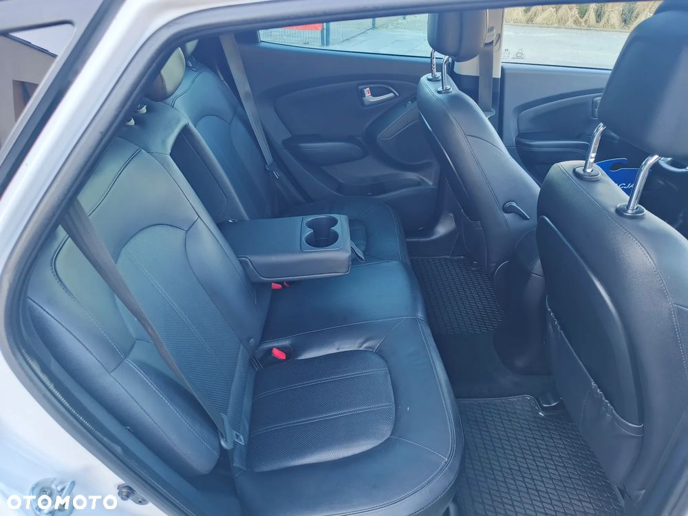 Hyundai ix35 2.0 CRDi 4WD Automatik Premium - 32