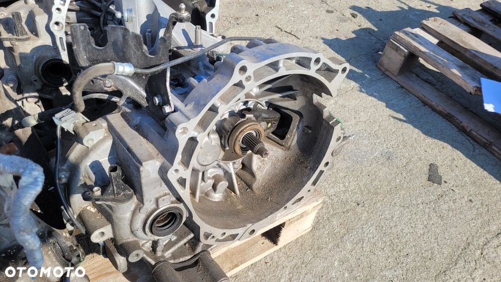 Skrzynia biegów Mazda 3 II 2,0 b 2008-2013r manual - 1