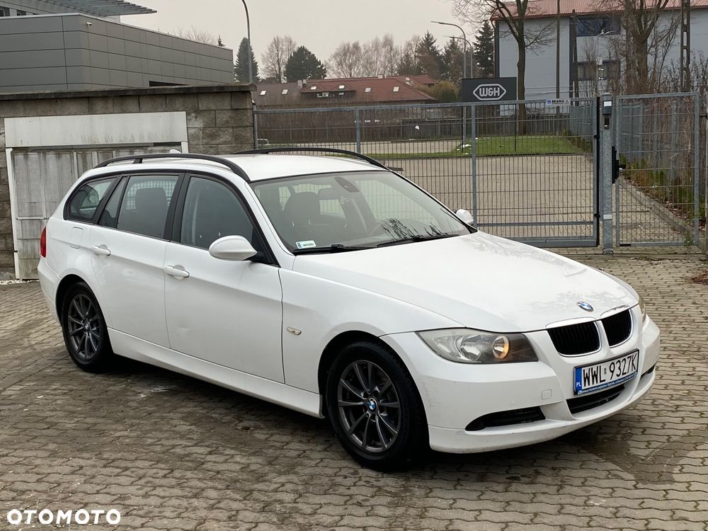 BMW Seria 3 318d - 12