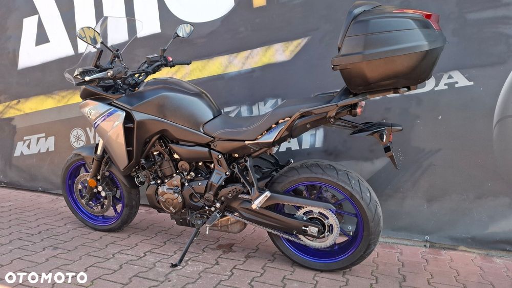 Yamaha MT - 7