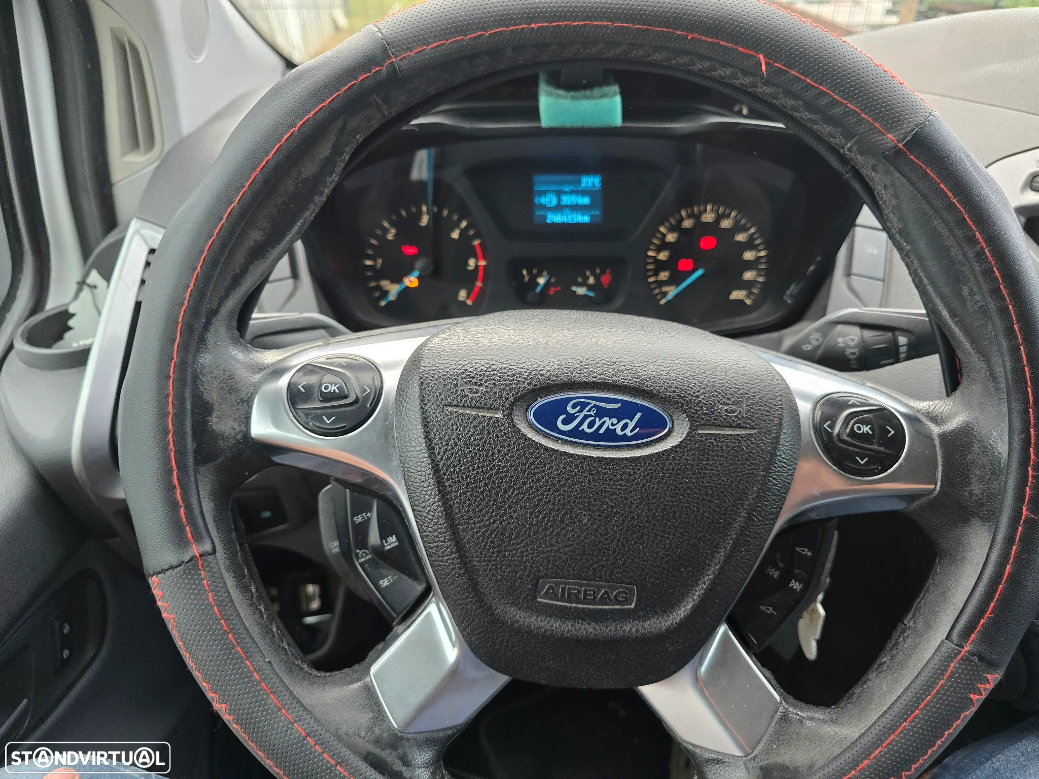 Ford Custom - 3