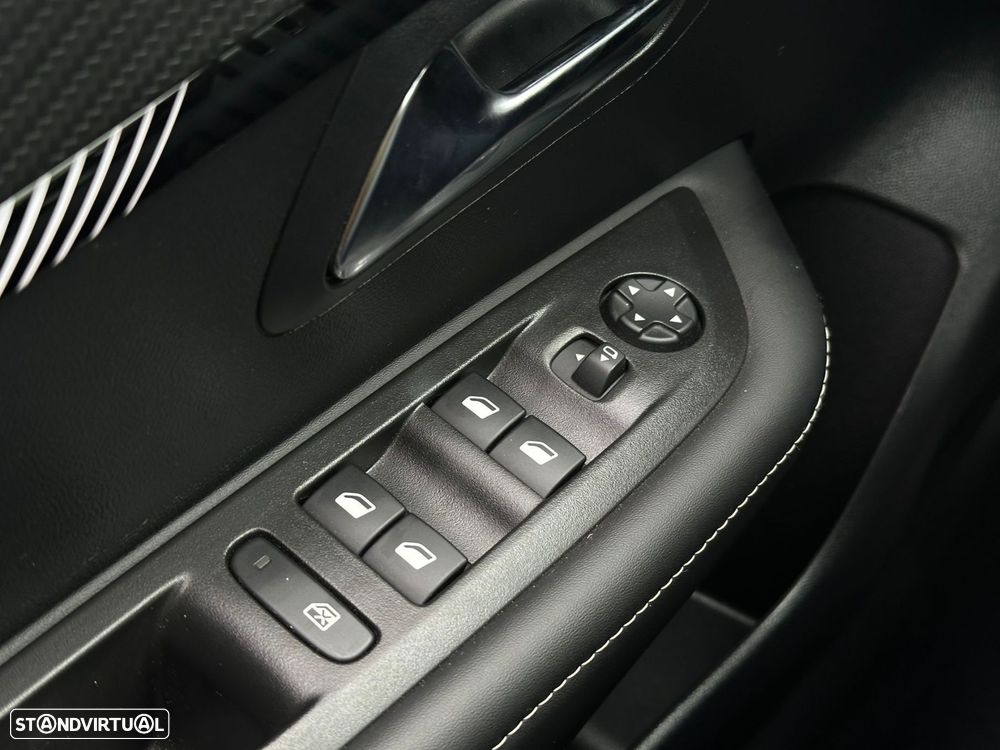 Peugeot 208 1.2 PureTech Allure Pack - 13