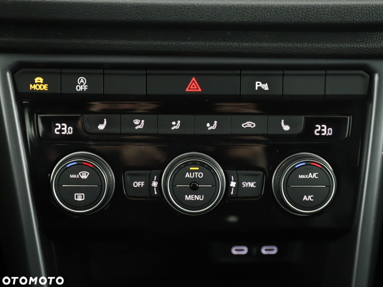 Volkswagen T-Roc - 28