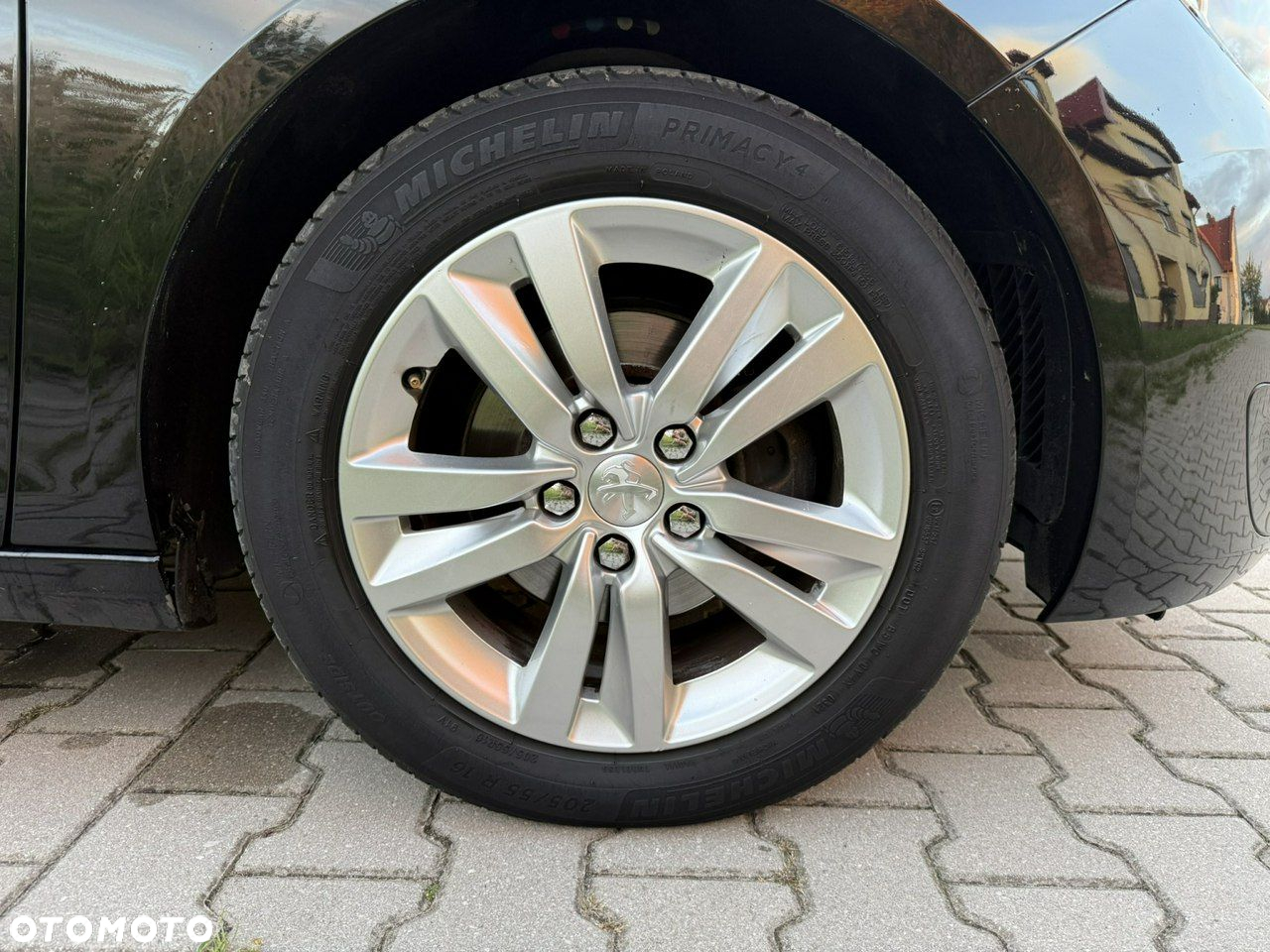 Peugeot 308 1.6 BlueHDi Allure S&S - 26