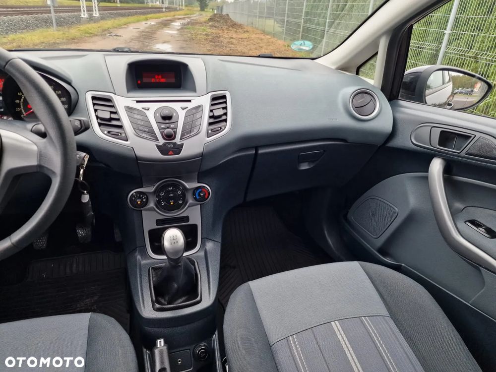 Ford Fiesta 1.4 Silver X - 8