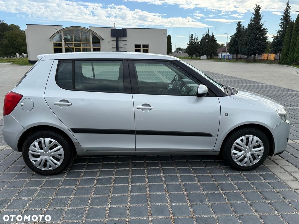Skoda Fabia - 4