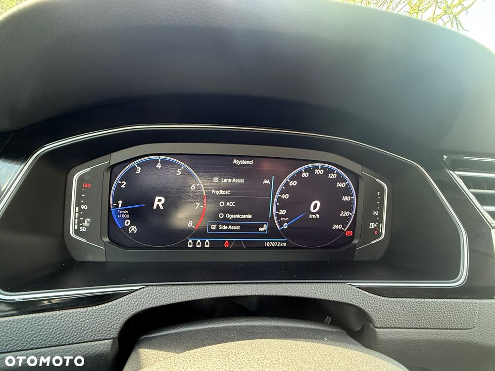 Volkswagen Passat 2.0 TSI Elegance DSG - 32