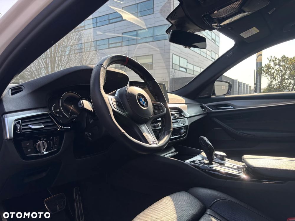 BMW Seria 5 540i xDrive - 8