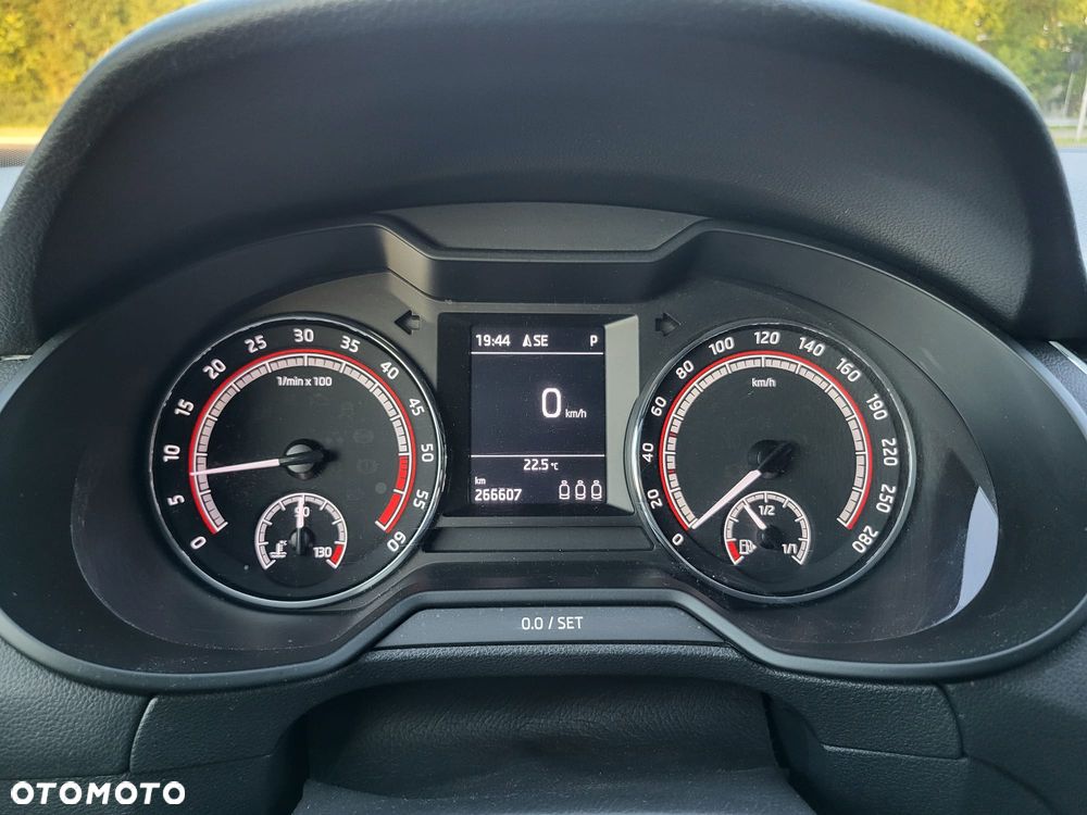 Skoda Octavia 2.0 TDI 4x4 RS DSG - 11