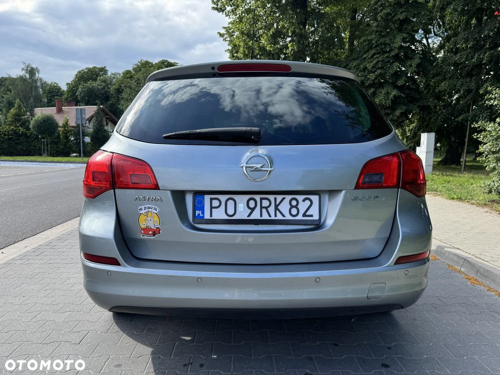 Opel Astra 1.4 Essentia - 4