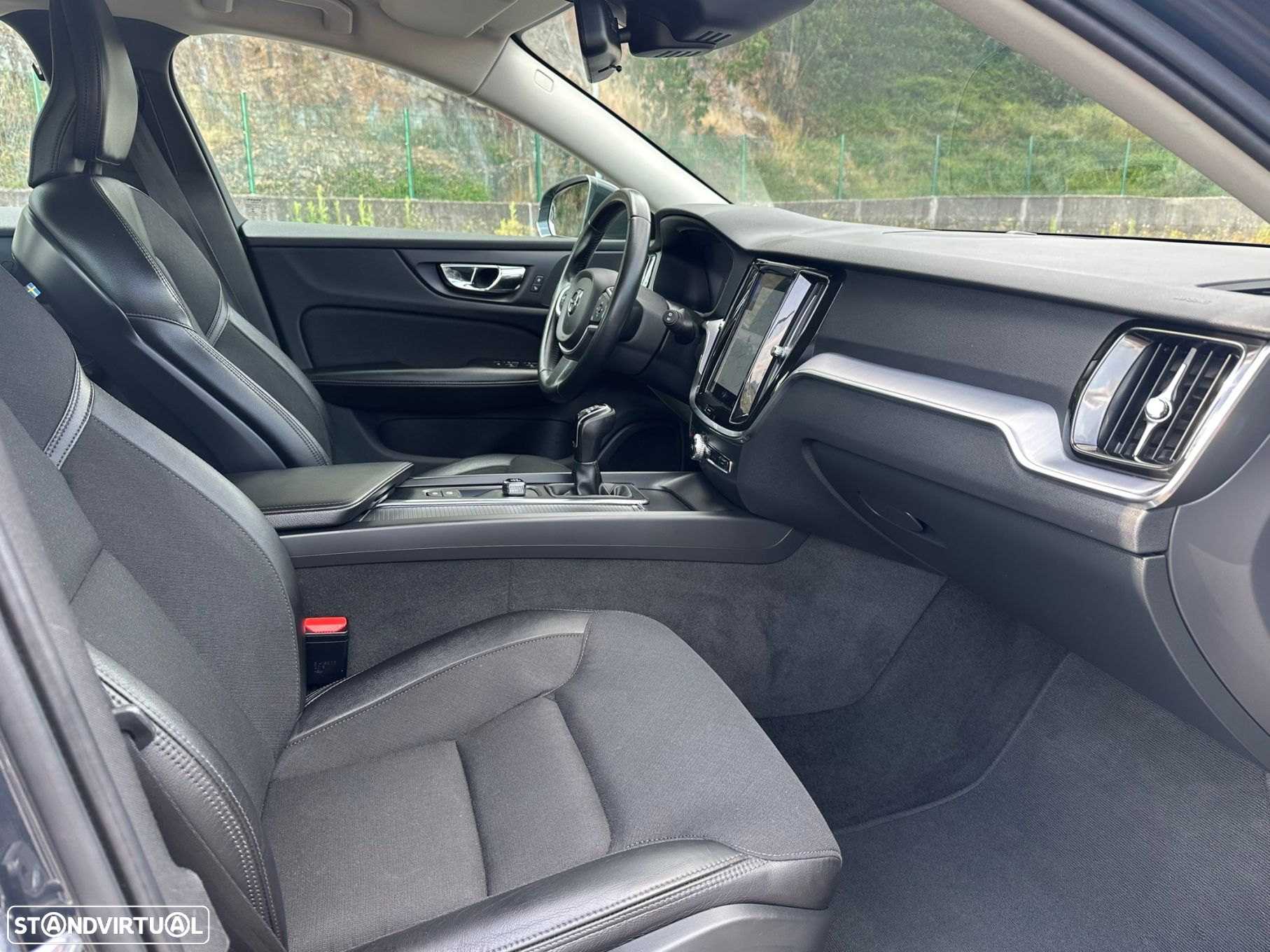 Volvo V60 2.0 D3 Momentum - 21