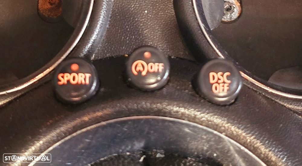 MINI 3 Portas Cooper D - 28