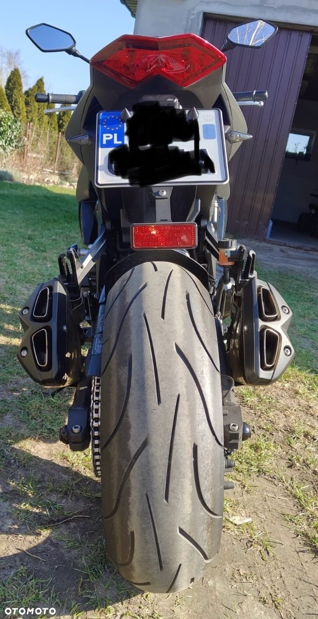 Kawasaki Z - 7