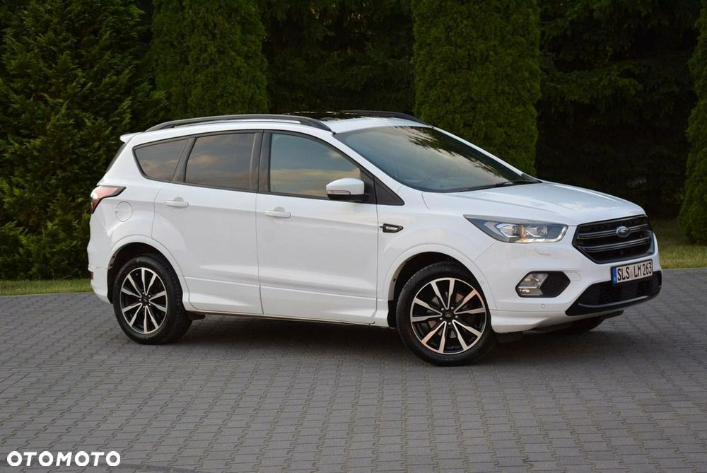 Ford Kuga 1.5 EcoBoost 2x4 ST-Line - 10
