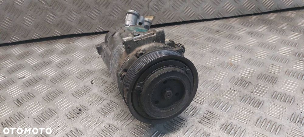 SPRĘŻARKA KOMPRESOR KLIMATYZACJI  OPEL VECTRA C - 1
