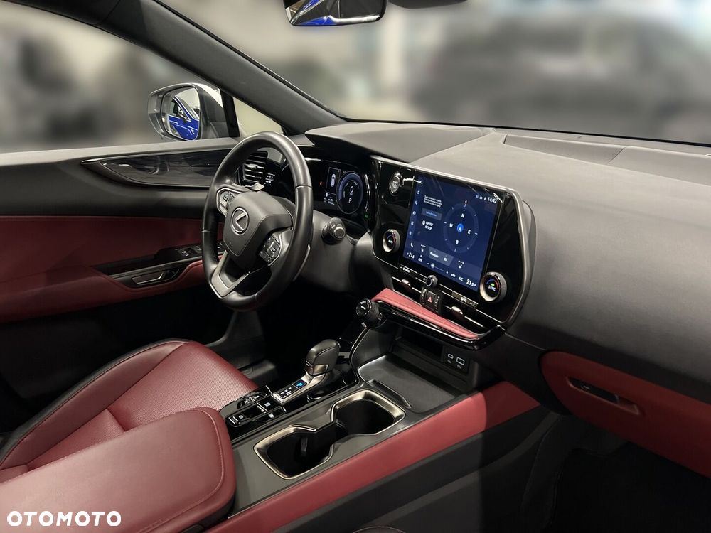 Lexus NX 350h Business AWD - 18