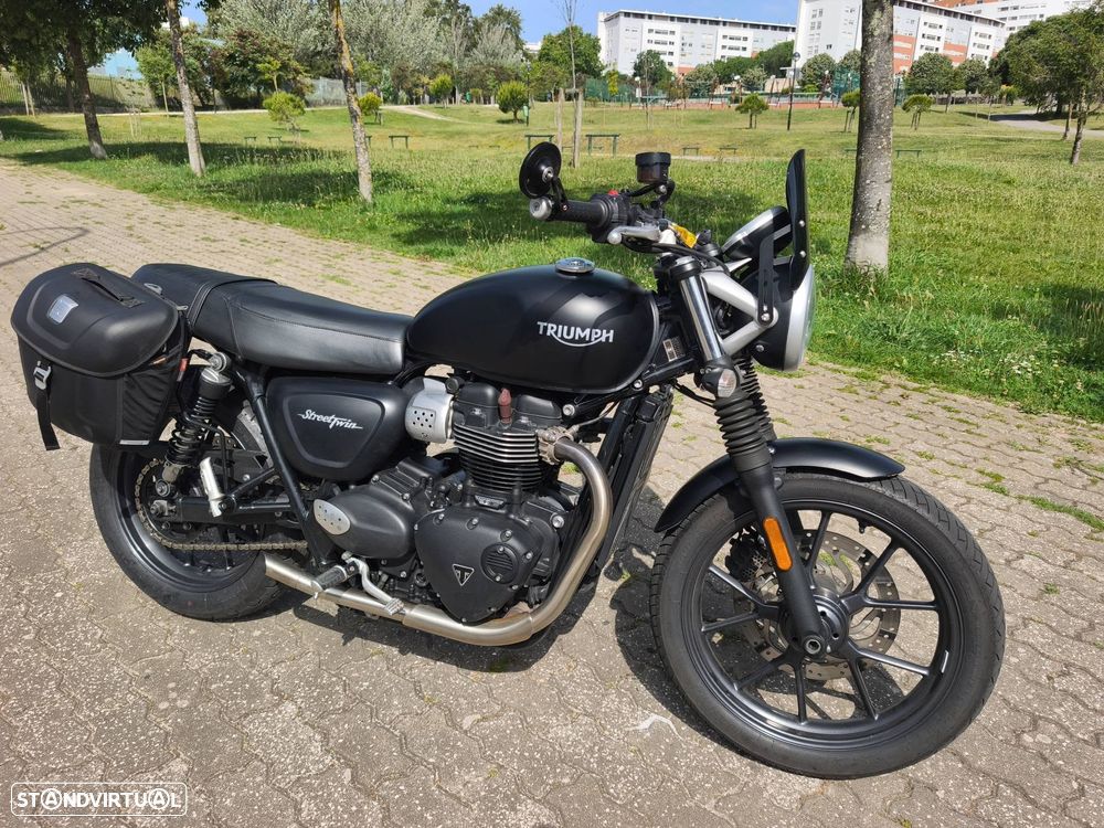 Triumph Bonneville 900 street twin - 10