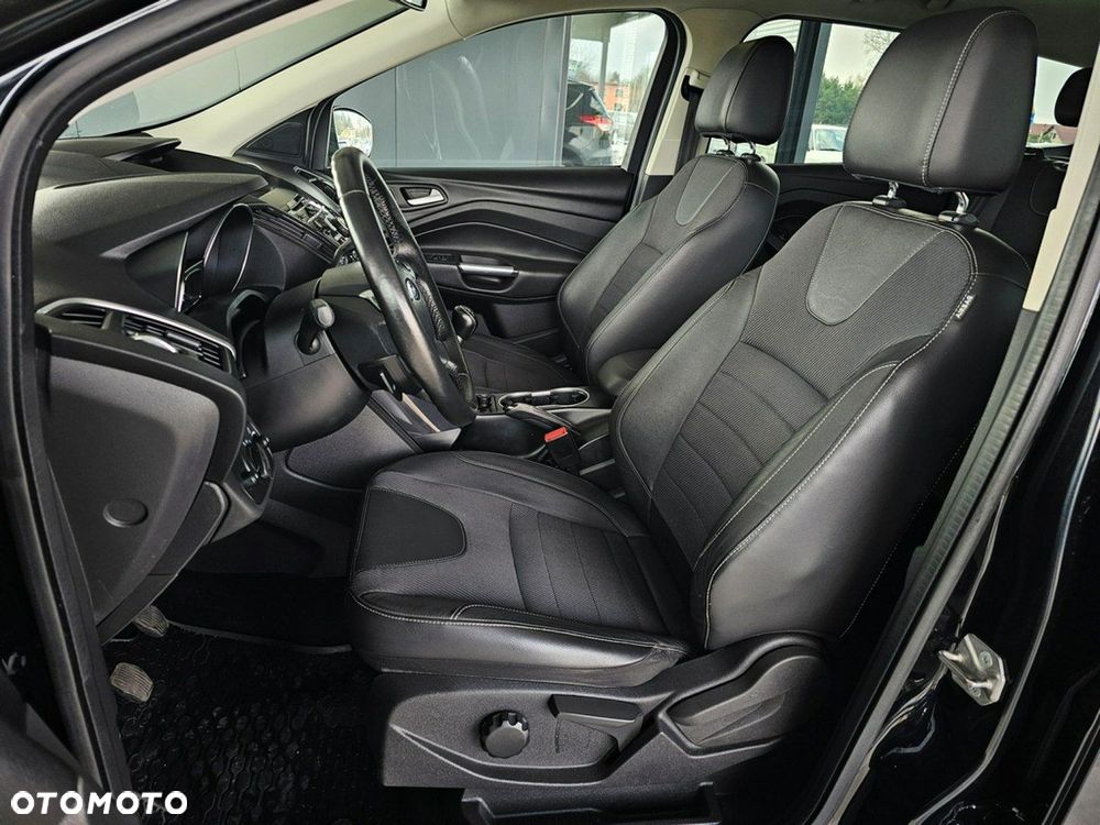 Ford Kuga - 27